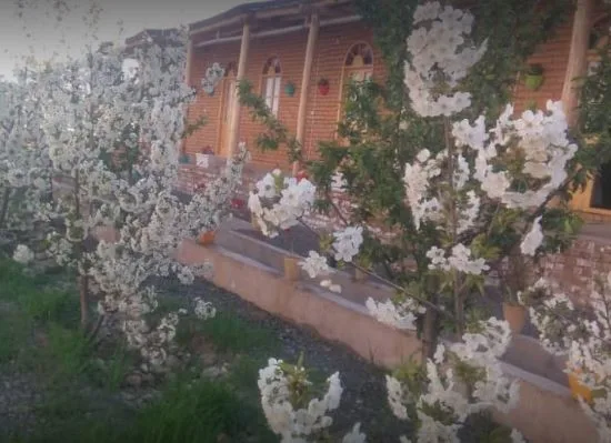 اقامتگاه بوم گردی بوژان