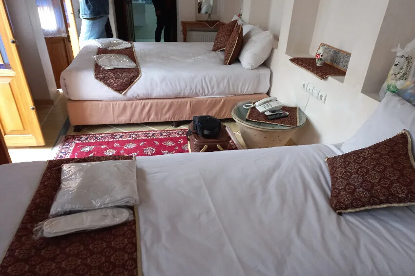 بوتیک هتل سرای صباغیان