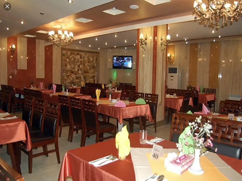 هتل میزبان