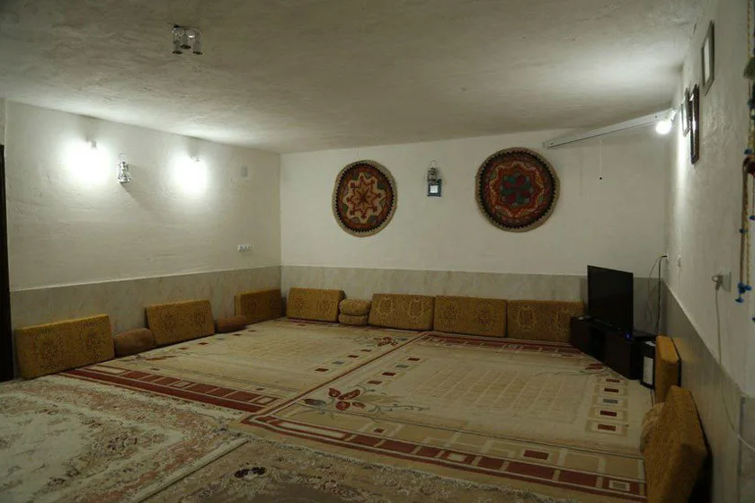 اقامتگاه بوم گردی بیرمی