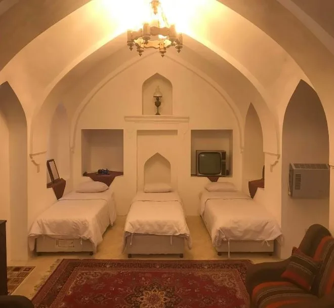 هتل سنتی طبیب شوشتری